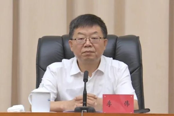 天盈财富 中央批准，“70后”省委常委跨省履新！多地省委领导班子密集调整